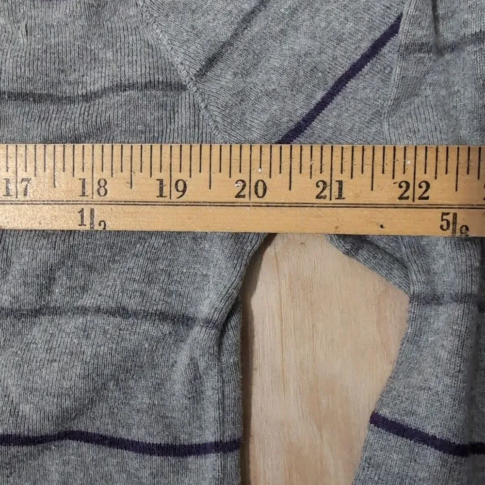 Banana Republic Gray Long Sleeve Crew Neck Thermal L Thin Sweater‎ Striped
